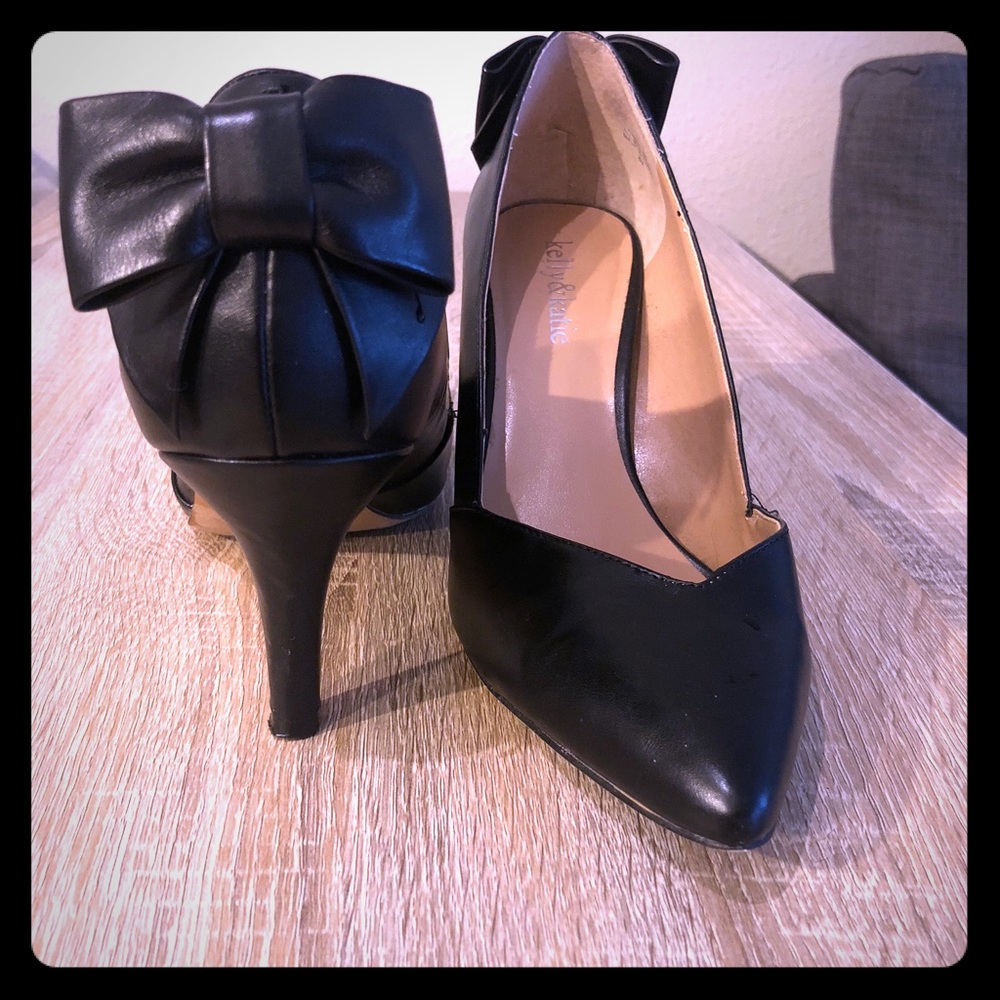 Black bow-tie back heel